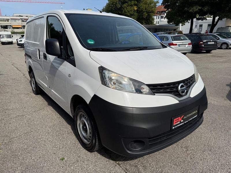 Weiß Gebraucht 2015 Nissan NV200 Comfort Van | 5.700 € (Fairer Preis) - Bild 1/4