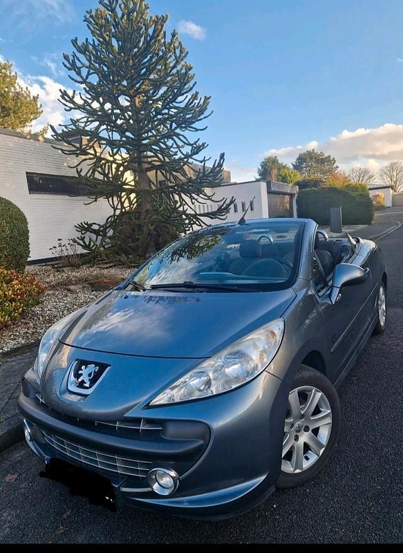 Gebraucht Peugeot 207 CC 120 PS (88 kW) 2008 Silber Cabrio