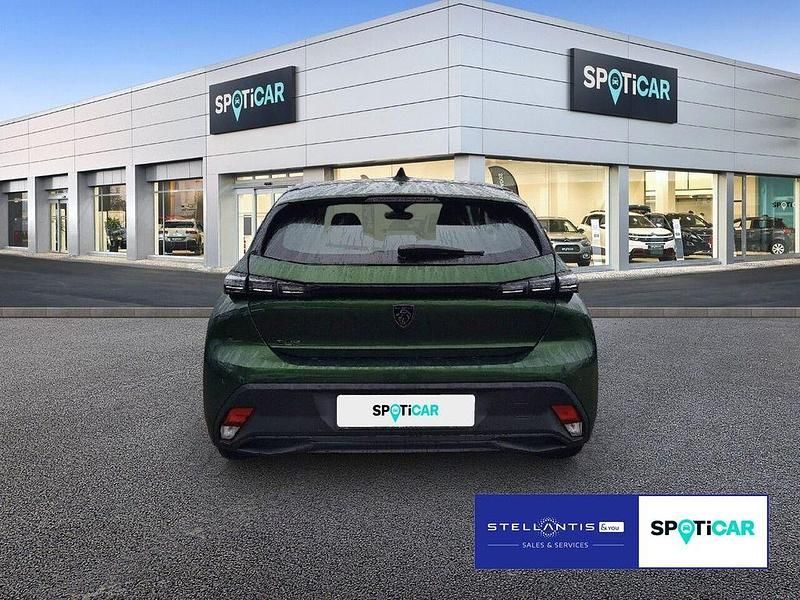 Gebraucht Peugeot 308 Active 131 PS (96 kW) 2024 Grün Limousine