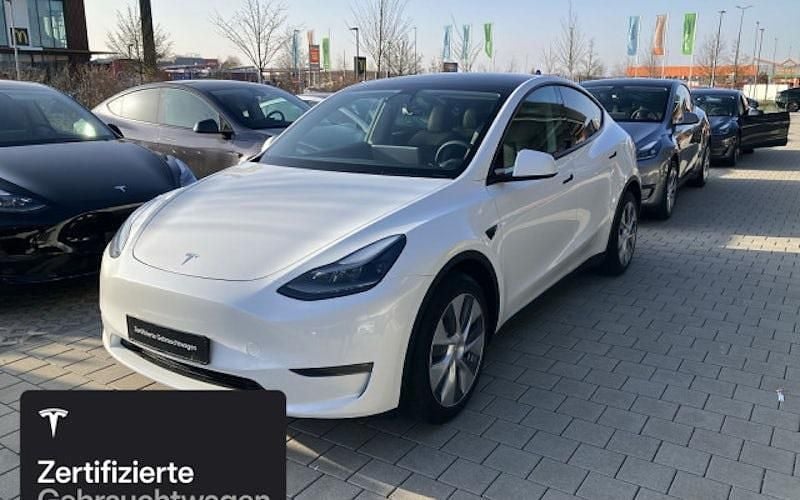 Gebraucht Tesla Model Y 273 kW (372 PS) 2023 Weiß SUV