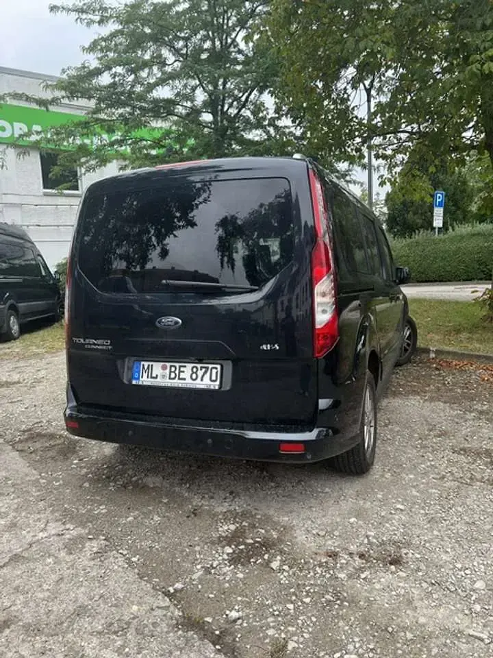 Gebraucht Ford Grand Tourneo Connect 120 PS (88 kW) 2019 Schwarz Van / Kleinbus