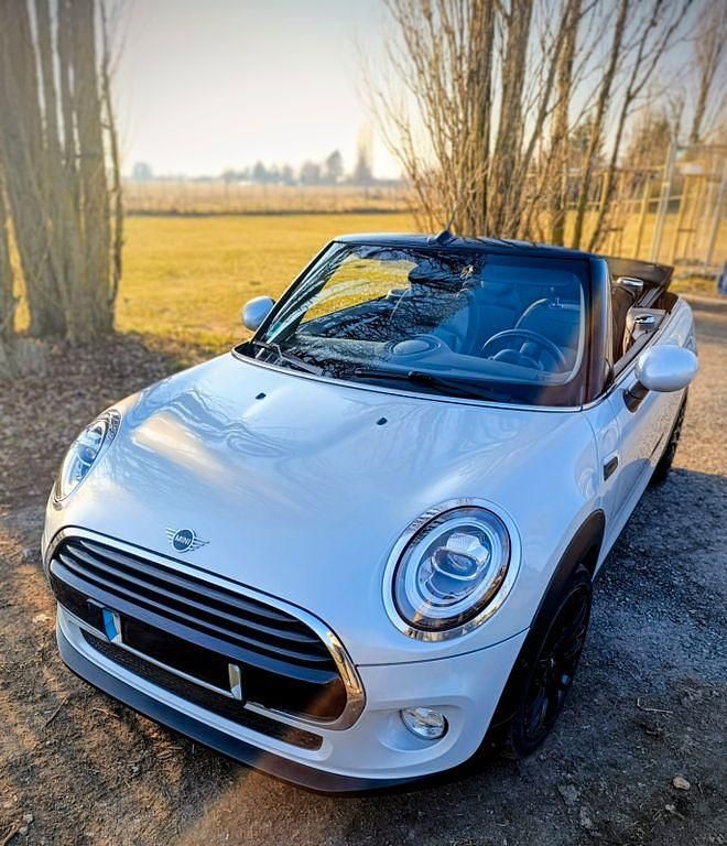 Gebraucht Mini Cooper D 116 PS (85 kW) 2018 Silber Kleinwagen