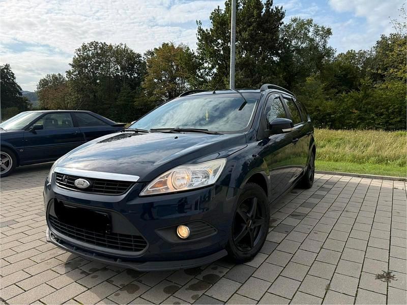 Blau Gebraucht 2008 Ford Focus Kombi | 2.400 € - Bild 1/4