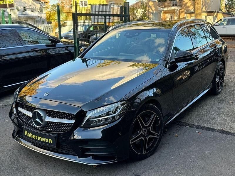 Schwarz Gebraucht 2019 Mercedes C220 AMG line Limousine | 19.990 € (Superpreis) - Bild 1/4