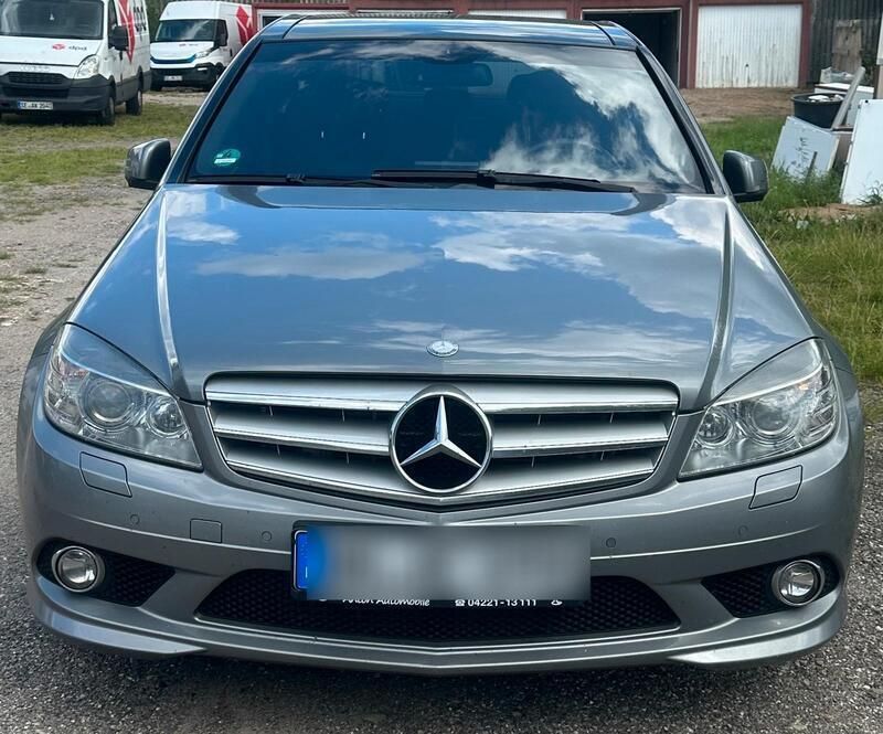 Silber Gebraucht 2009 Mercedes C350 AMG Limousine | 11.800 € (Guter Preis) - Bild 1/4