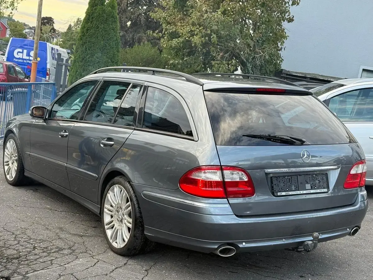 Gebraucht Mercedes E280 190 PS (139 kW) 2005 Grau Kombi