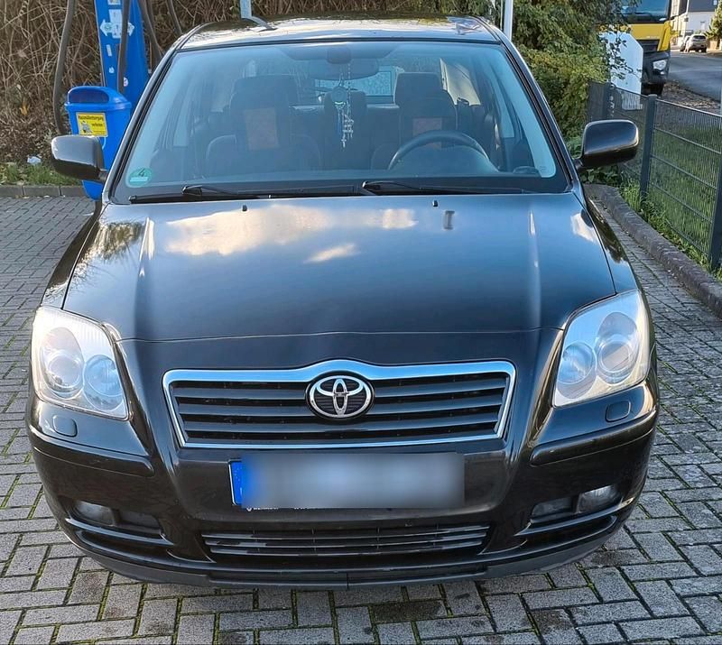 Schwarz Gebraucht 2005 Toyota Avensis Limousine | 4.500 € (Fairer Preis) - Bild 1/4