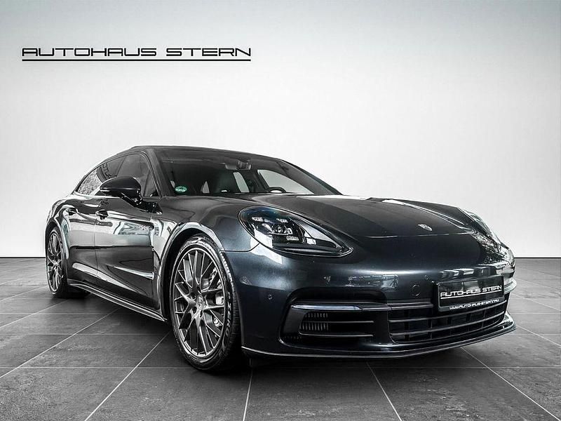 Grau Gebraucht 2019 Porsche Panamera S E-Hybrid Sport Turismo Limousine | 57.990 € - Bild 1/4