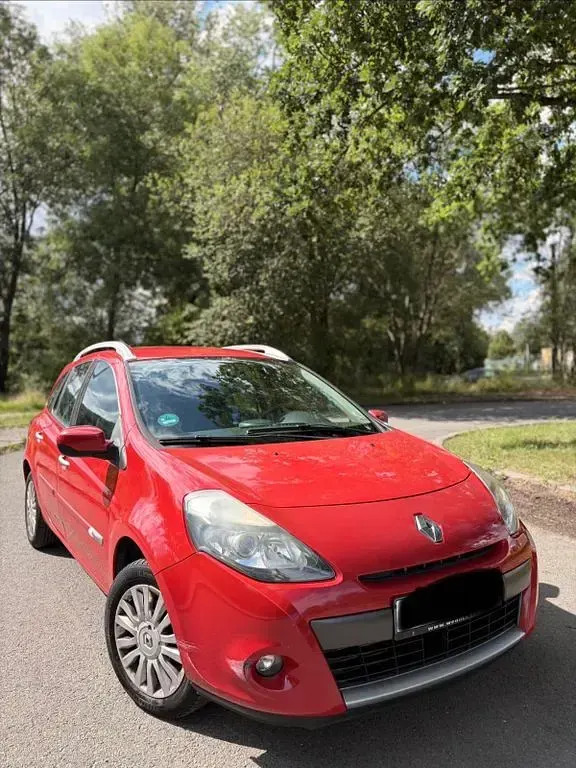 Gebraucht Renault Clio Luxe 101 PS (74 kW) 2010 Rot Limousine