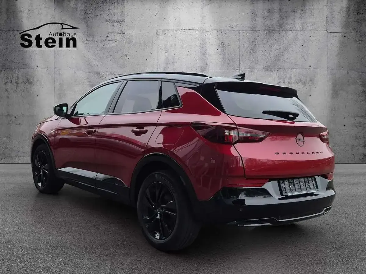 Gebraucht Opel Grandland X 181 PS (133 kW) 2022 Rubin rot SUV
