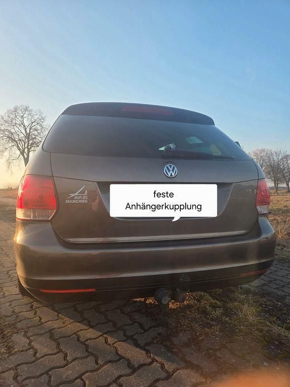 Gebraucht VW Golf VI Match 86 PS (63 kW) 2012 Braun Kleinwagen