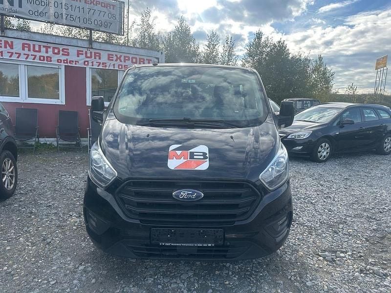 Schwarz Gebraucht 2018 Ford Transit Trend Kombi | 9.500 € (Guter Preis) - Bild 1/4