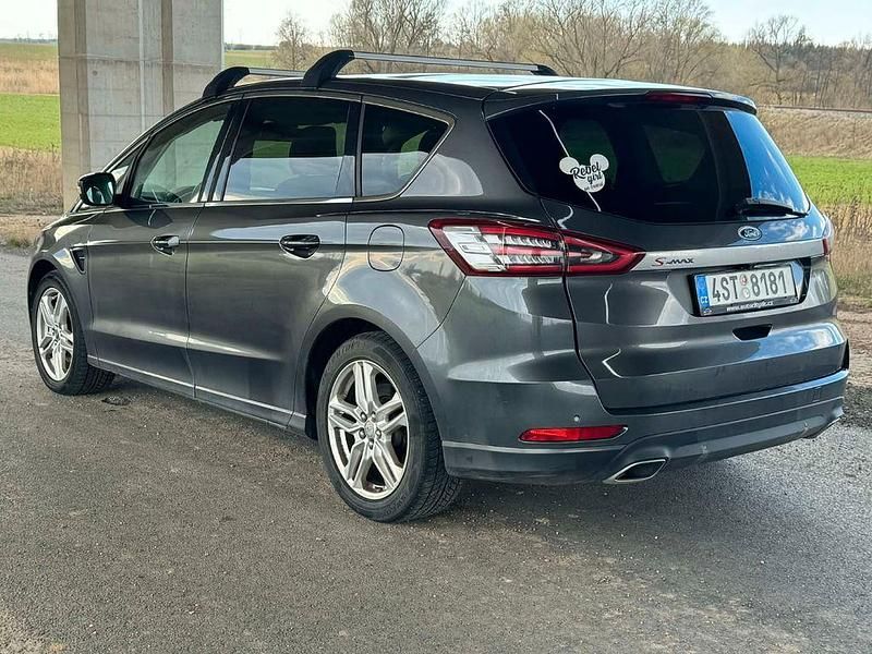 Gebraucht Ford S-MAX Titanium 179 PS (131 kW) 2015 Grau Van / Kleinbus