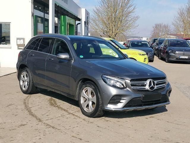 Gebraucht Mercedes GLC250 AMG 204 PS (150 kW) 2018 Selenitgrau  metalliclack (metallic) SUV