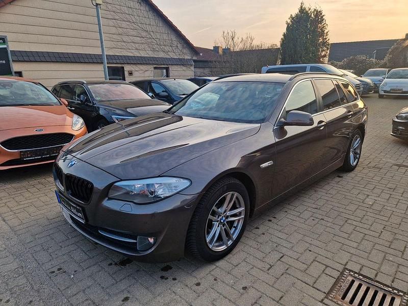 Gebraucht BMW 530 Performance 258 PS (189 kW) 2013 Braun Kombi