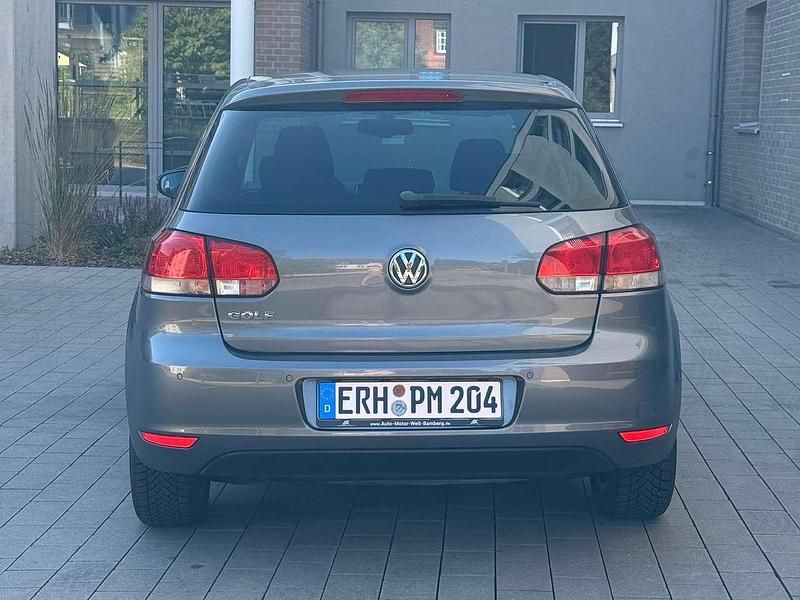 Grau Gebraucht 2011 VW Golf VI Style Limousine | 5.500 € (Fairer Preis) - Bild 1/4