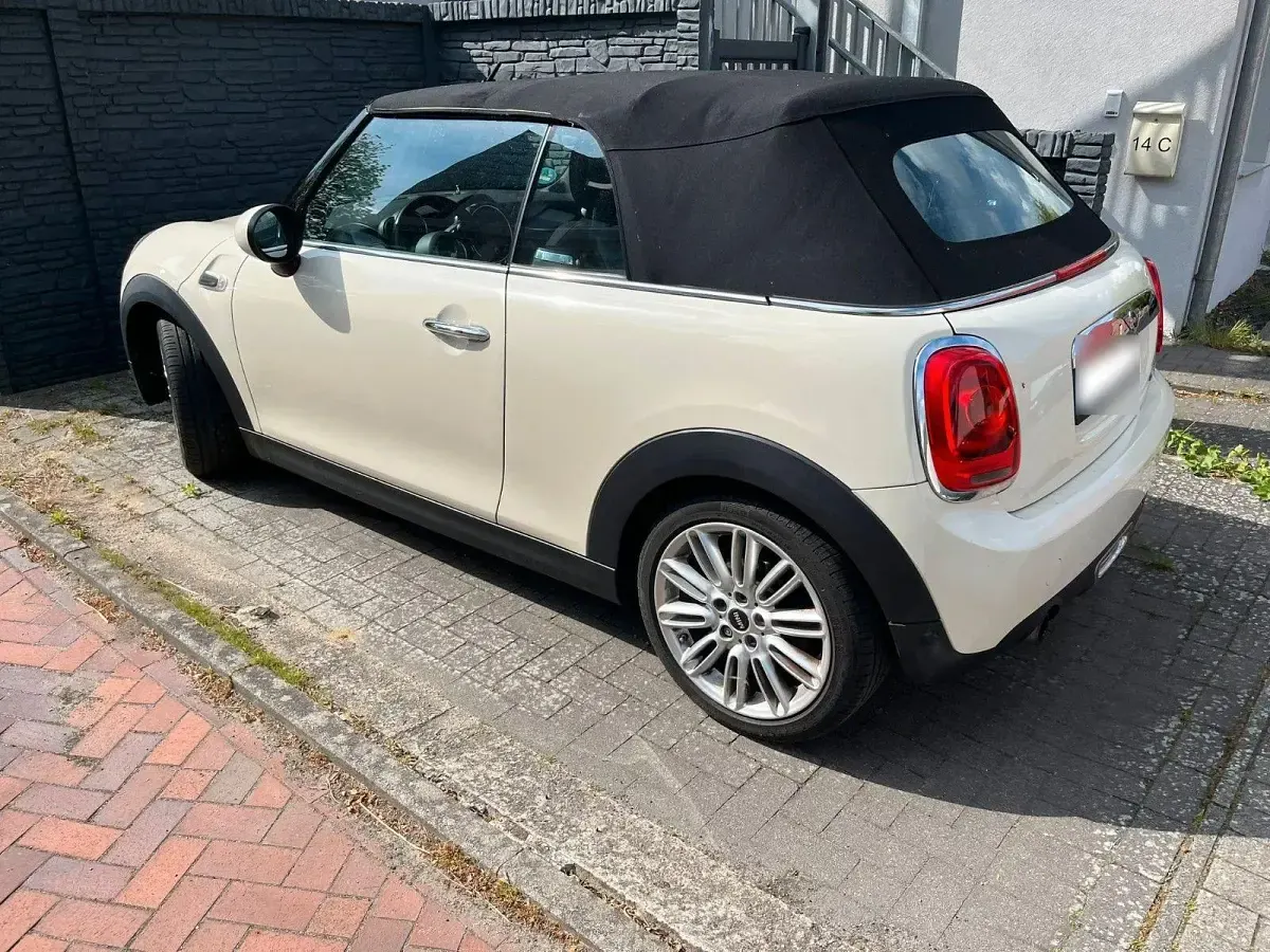 Gebraucht Mini Cooper 136 PS (100 kW) 2017 Weiß Kleinwagen