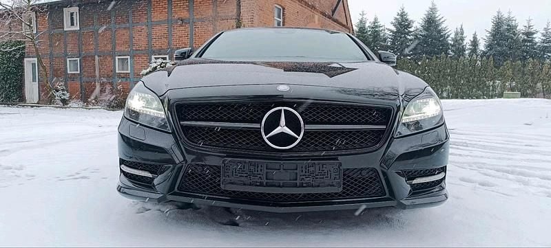 Gebraucht Mercedes CLS350 AMG line 265 PS (194 kW) 2014 Schwarz Limousine