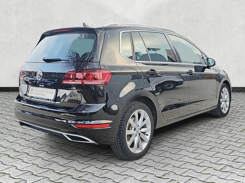 Gebraucht VW Golf Highline 131 PS (96 kW) 2020 Schwarz Van / Kleinbus