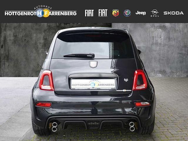 Gebraucht Abarth 695 179 PS (131 kW) 2024 Scorpione schwarz Kleinwagen