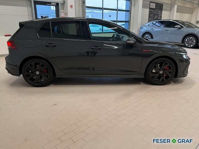 Gebraucht VW Golf VIII GTI 245 PS (180 kW) 2022 Uranograu Limousine