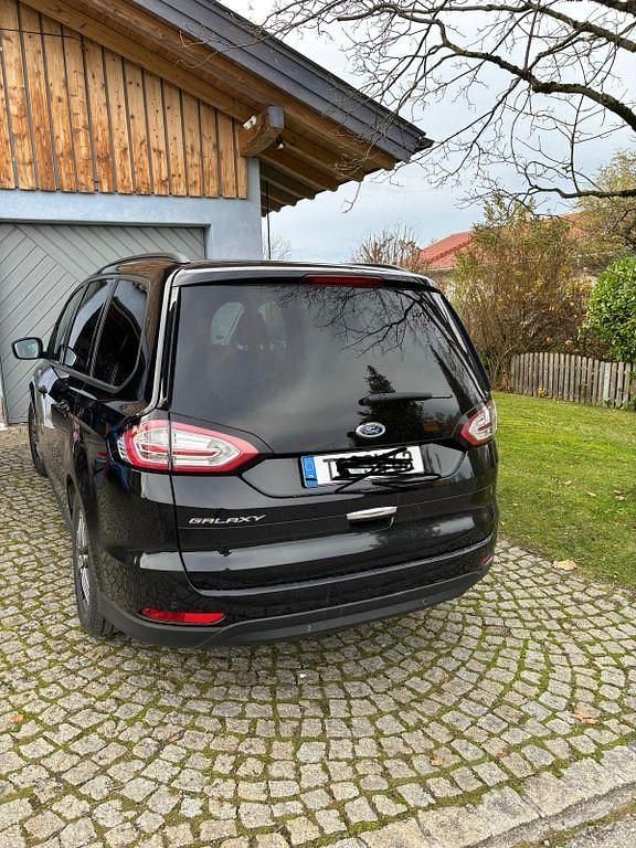 Gebraucht Ford Galaxy Trend 190 PS (139 kW) 2019 Schwarz Van / Kleinbus