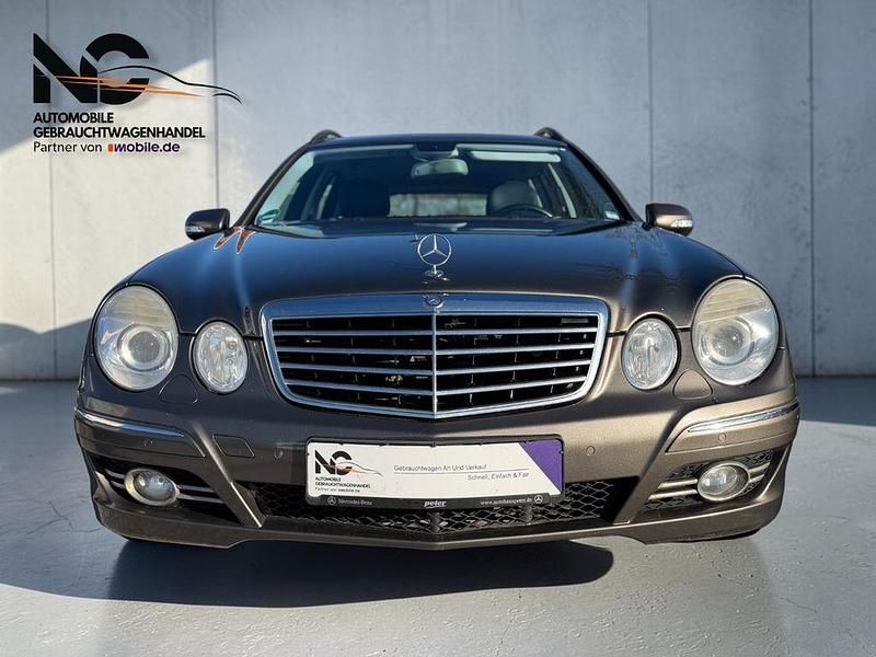 Gebraucht Mercedes E280 Avantgarde 190 PS (139 kW) 2008 Grau Kombi