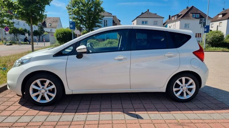 Weiß Gebraucht 2016 Nissan Note Acenta+ Van / Kleinbus | 8.000 € (Fairer Preis) - Bild 1/4