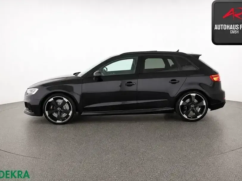 Gebraucht Audi RS3 Sport 400 PS (294 kW) 2019 Mythosschwarz Limousine