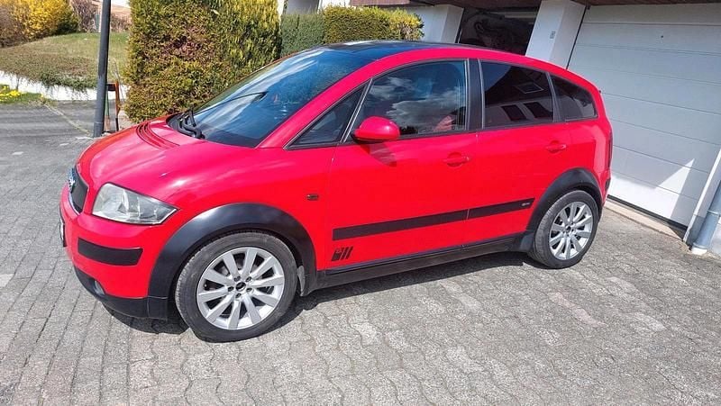 Usata Audi A2 75 CV (55 kW) 2003 Rosso Utilitaria