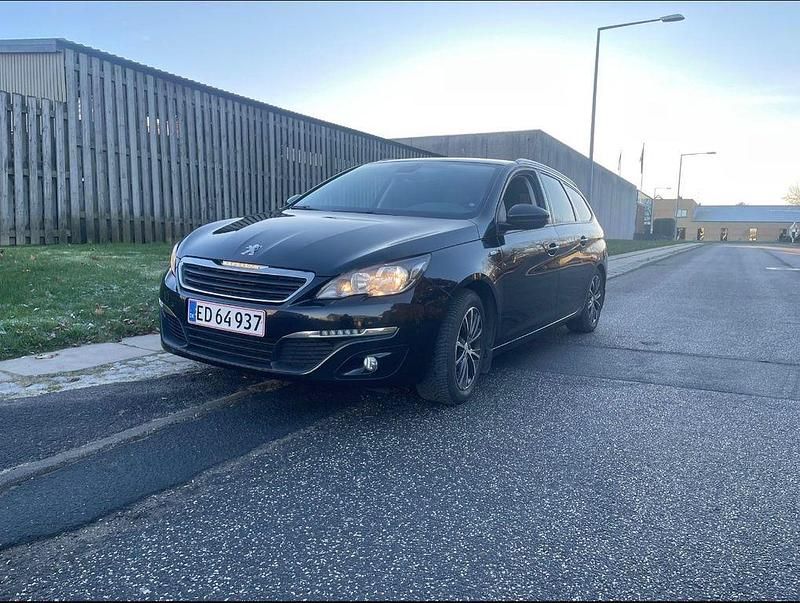 Gebraucht 2016 Peugeot 308 Limousine | 3.000 € (Superpreis) - Bild 1/4