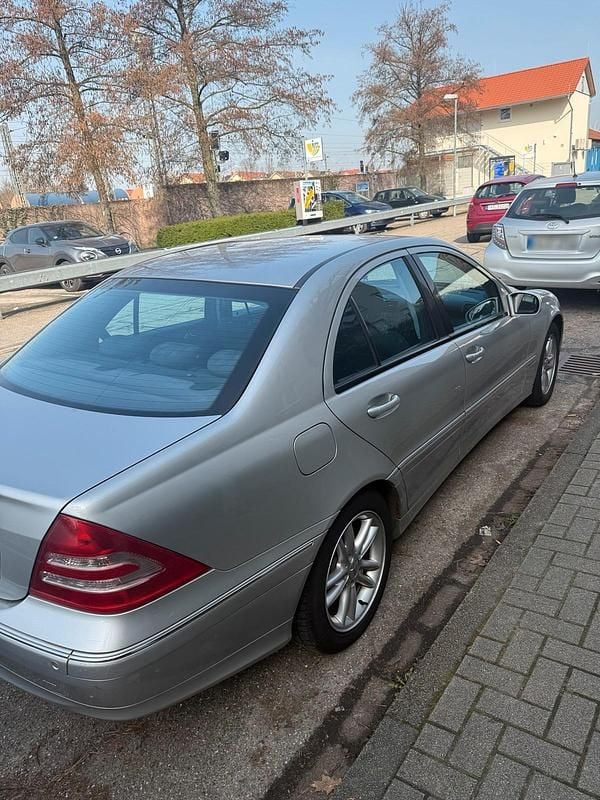 Gebraucht Mercedes C240 177 PS (130 kW) 2001 Grau Limousine
