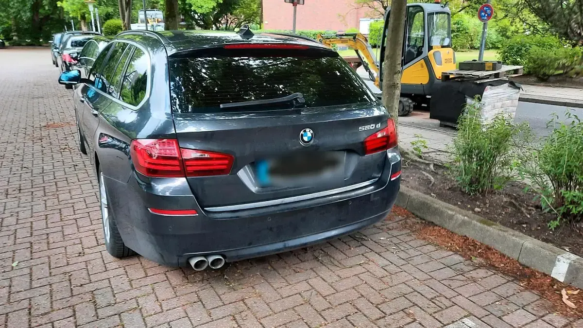 Gebraucht BMW 520 184 PS (135 kW) 2014 Schwarz Kombi