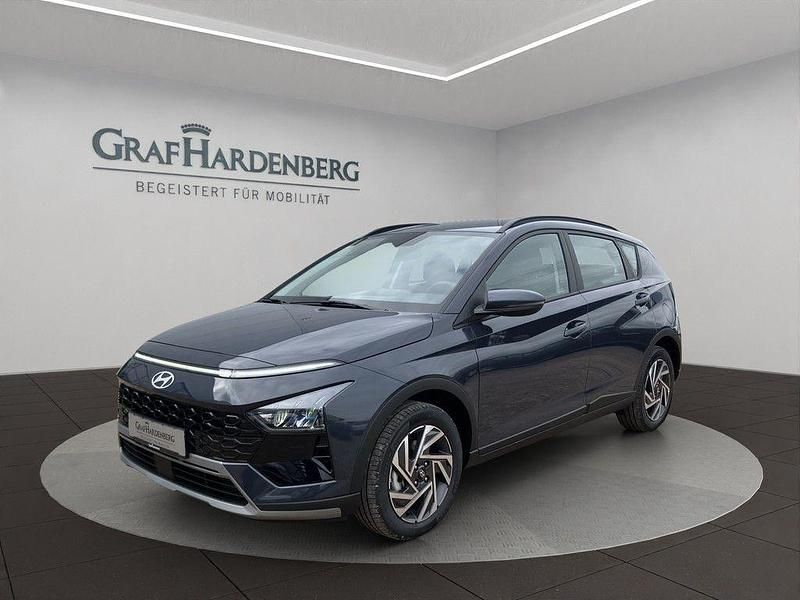 Grau Neu 2025 Hyundai Bayon Trend SUV | 24.111 € (Fairer Preis) - Bild 1/4
