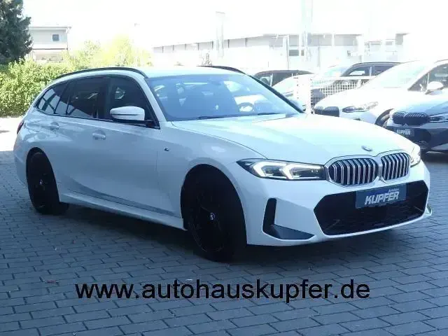 Gebraucht BMW 320 Performance 184 PS (135 kW) 2024 Weiß Limousine