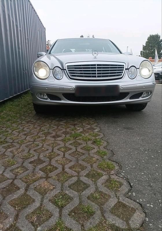 Gebraucht Mercedes E320 224 PS (164 kW) 2004 Silber Limousine