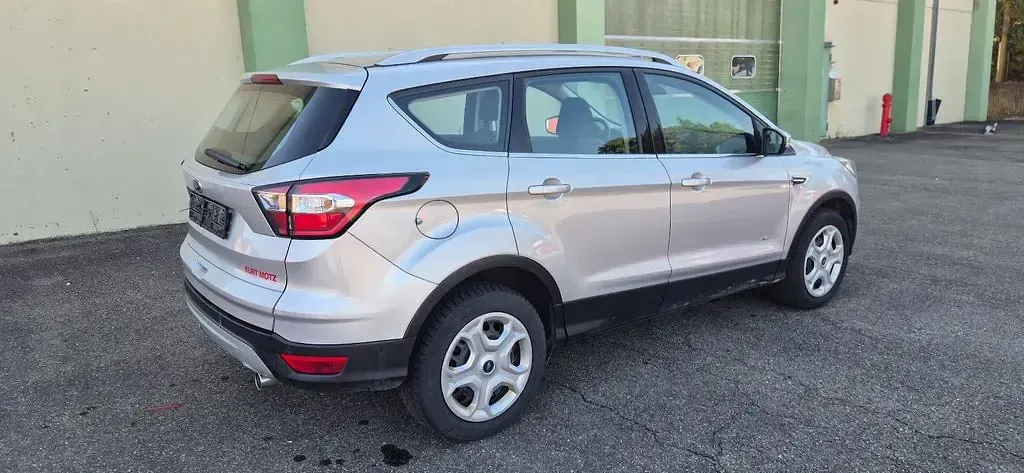 Gebraucht Ford Kuga Cool & Connect 179 PS (131 kW) 2017 Silber SUV