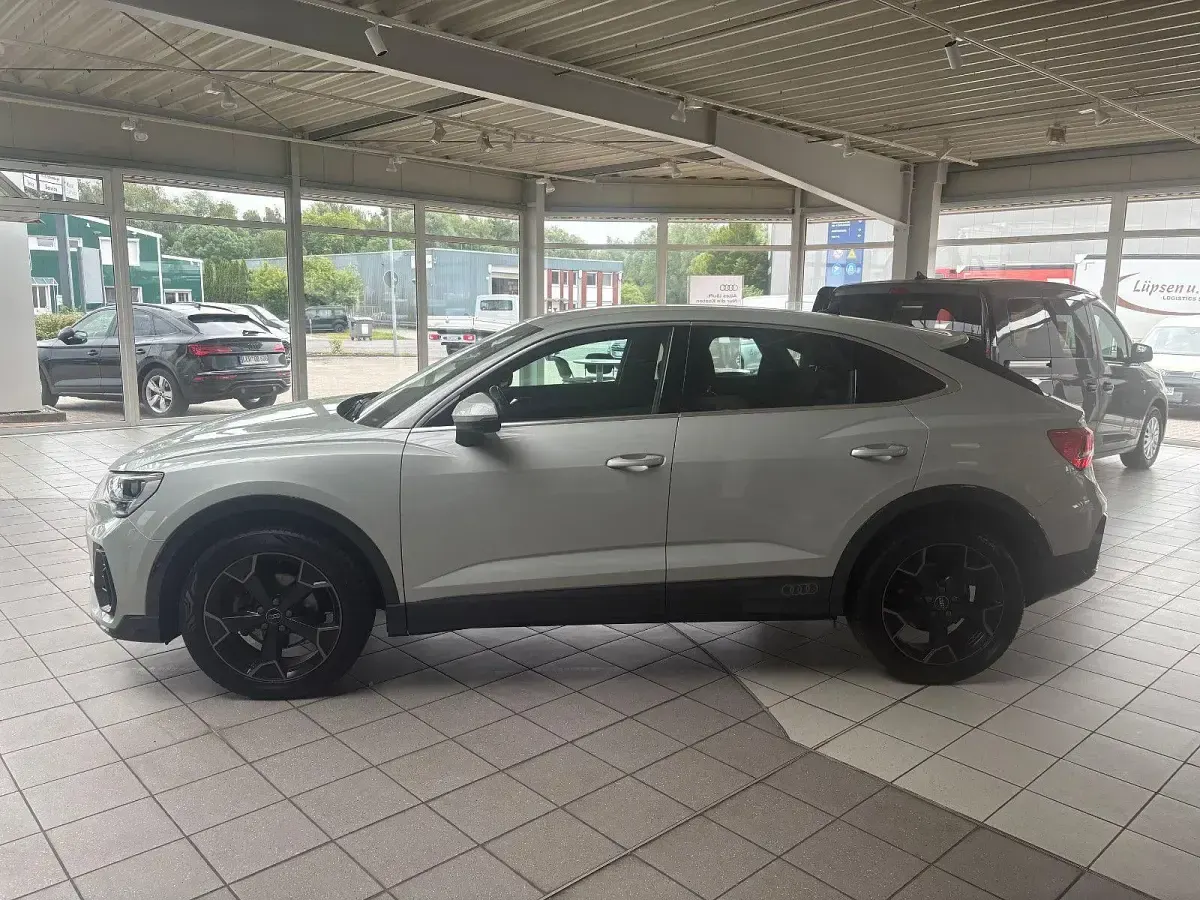 Gebraucht Audi Q3 Sportback S-Line 150 PS (110 kW) 2019 Silber SUV