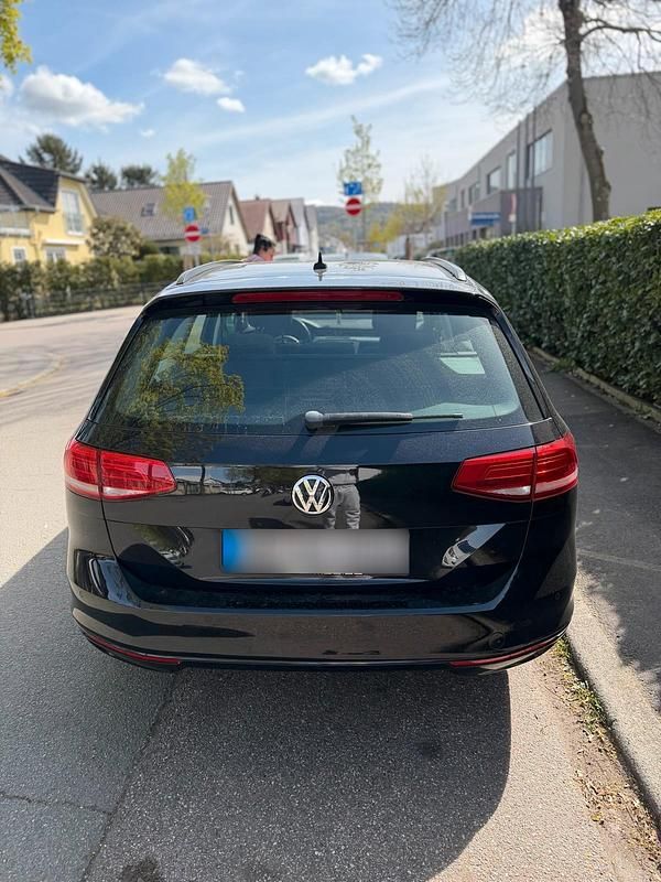 Gebraucht VW Passat 150 PS (110 kW) 2015 Schwarz Kombi