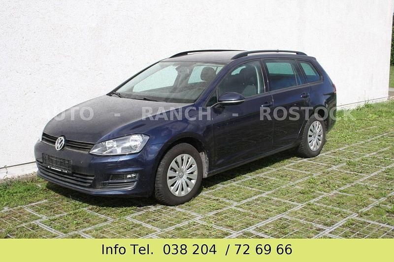Blau Gebraucht 2014 VW Golf VII Comfortline Kombi | 6.000 € (Superpreis) - Bild 1/4