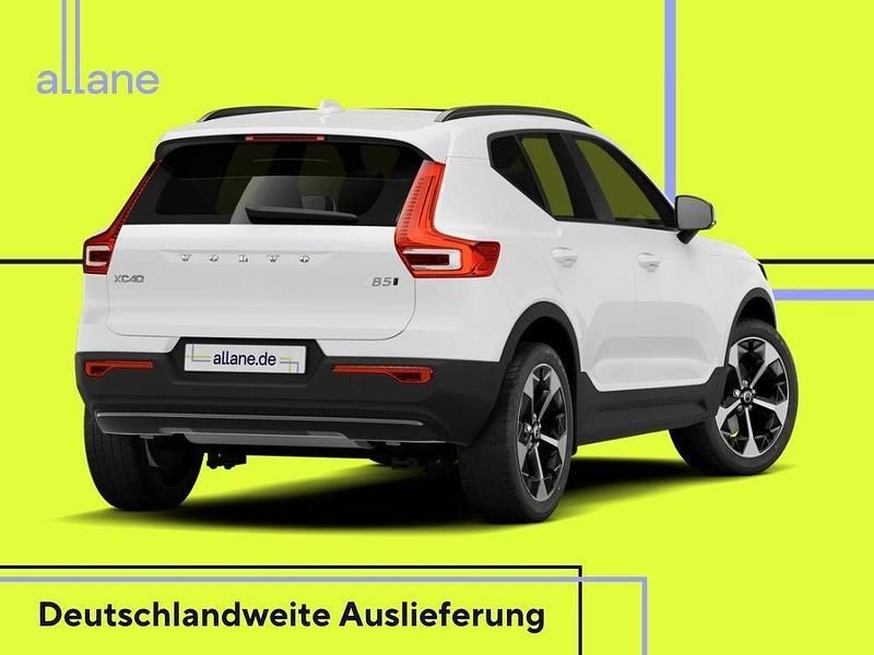 Nowe Volvo XC40 Plus 197 KM (144 kW) 2025 Biały SUV