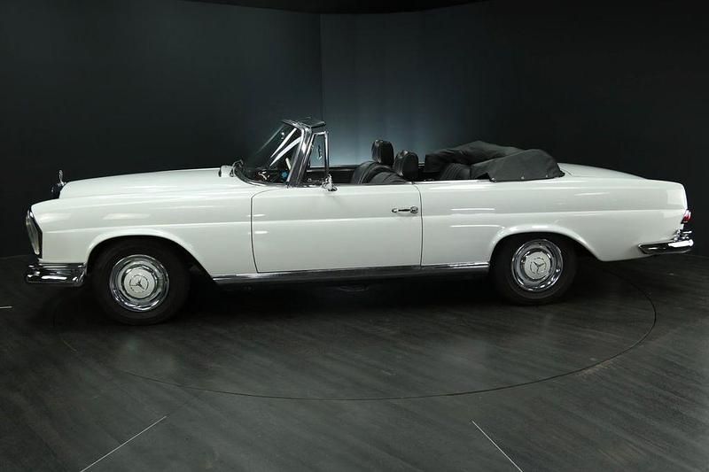 Gebraucht Mercedes 250 SE 150 PS (110 kW) 1966 Papyrus weiß 717 Cabrio