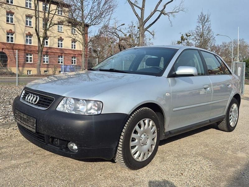 Usata Audi A3 102 CV (75 kW) 2001 Grigio Utilitaria