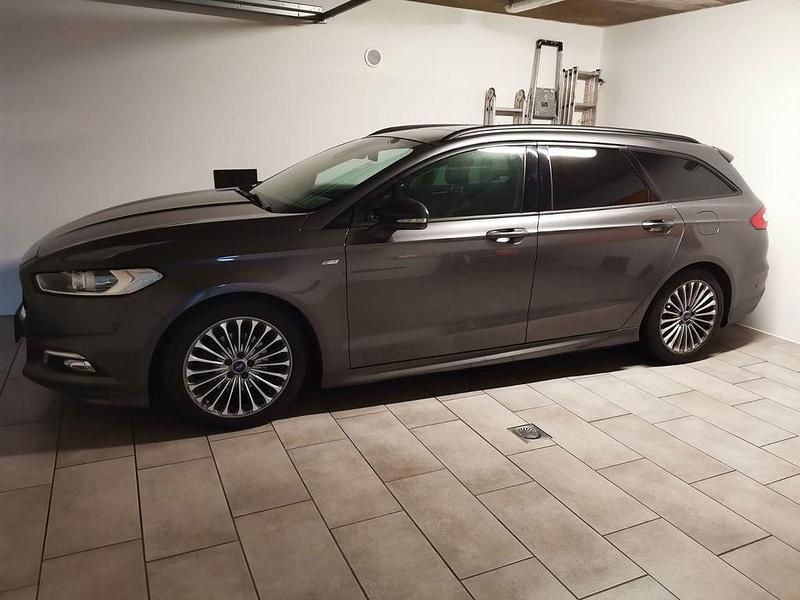 Gebraucht Ford Mondeo ST-Line 150 PS (110 kW) 2017 Grau Limousine