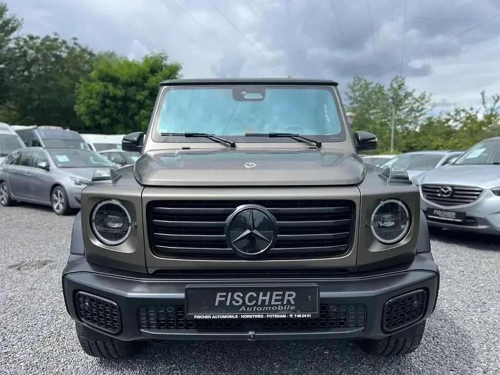 Gebraucht Mercedes 450 Exclusive 367 PS (269 kW) 2025 Grau Van / Kleinbus