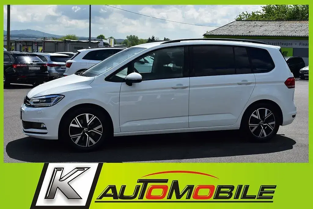 Gebraucht VW Touran 150 PS (110 kW) 2024 Weiss Van / Kleinbus