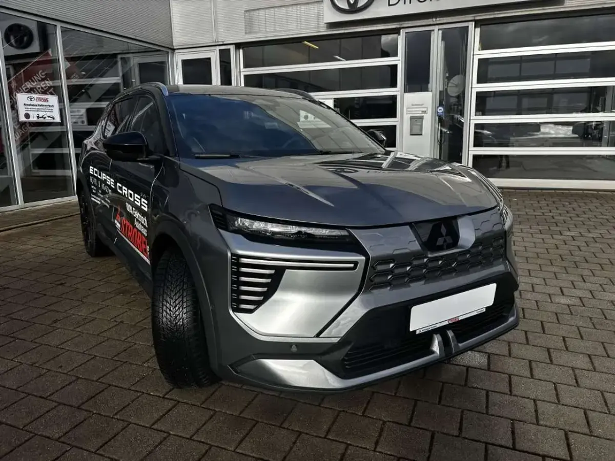 Gebraucht Mitsubishi Eclipse Diamant Edition 160 kW (218 PS) 2026 Grau Limousine