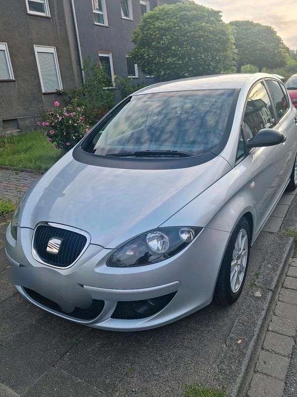 Silber Gebraucht 2006 Seat Altea Kleinwagen | 1.300 € (Fairer Preis) - Bild 1/4