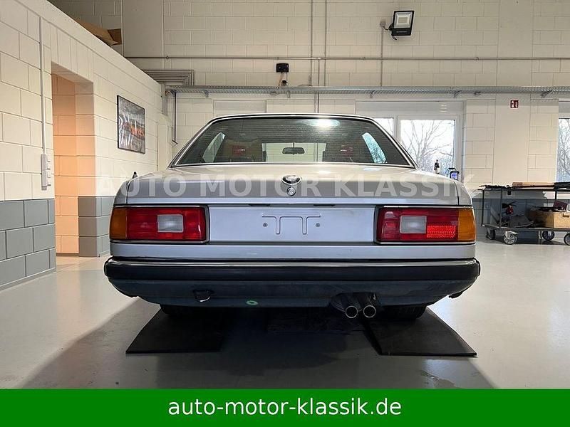 Gebraucht BMW 735 Basis 218 PS (160 kW) 1981 Silber metallic Limousine