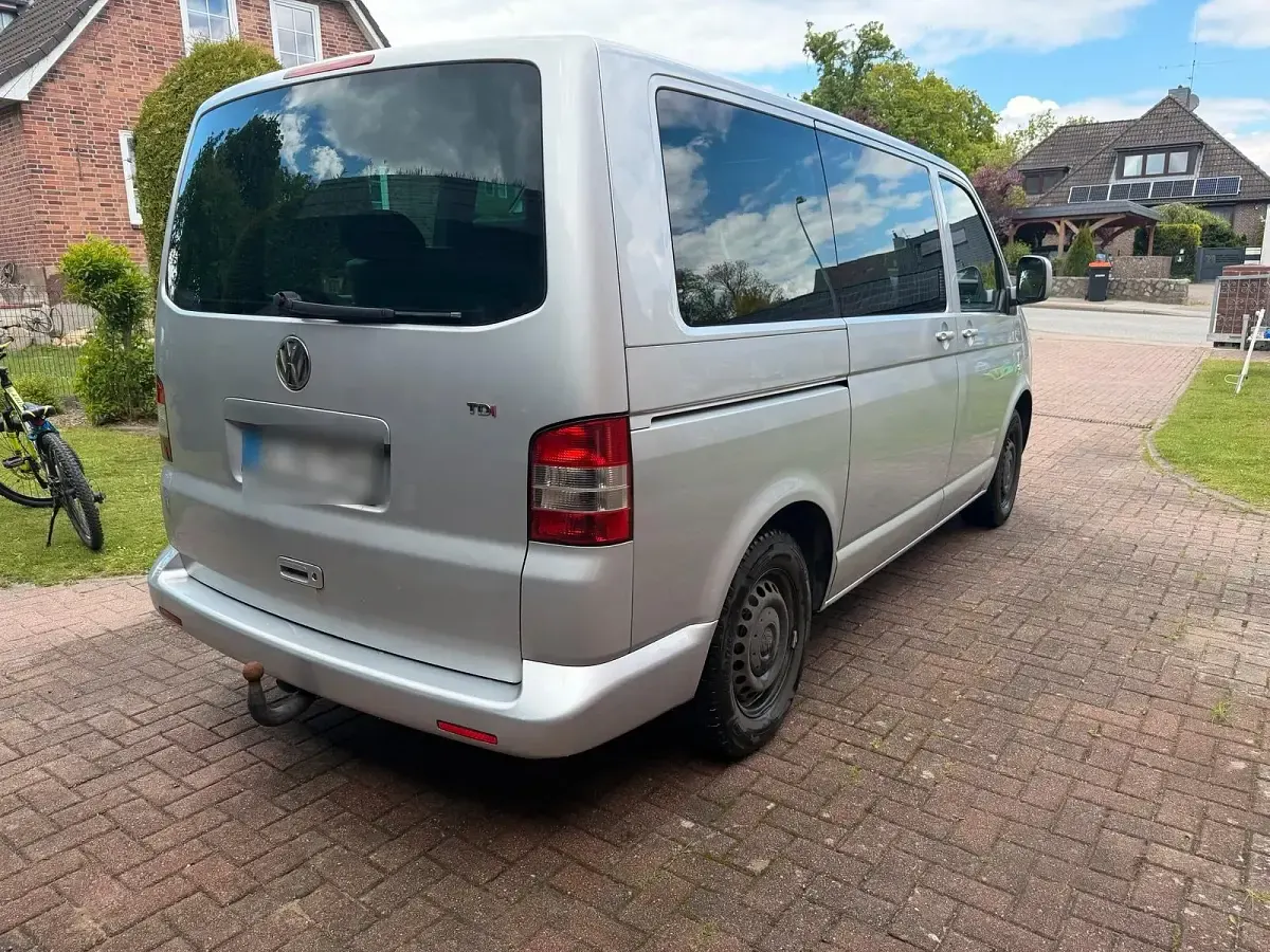 Gebraucht VW Multivan 105 PS (77 kW) 2003 Silber Van / Kleinbus